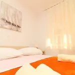 アパート Seafront Silence - One Bedroom With Terrace And Sea View *