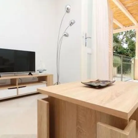 Seafront Silence - One Bedroom With Terrace And Sea View Apartment Trstenik (Dubrovnik-Neretva)