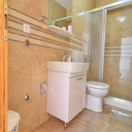 公寓 Seafront Silence - One Bedroom With Terrace And Sea View *
