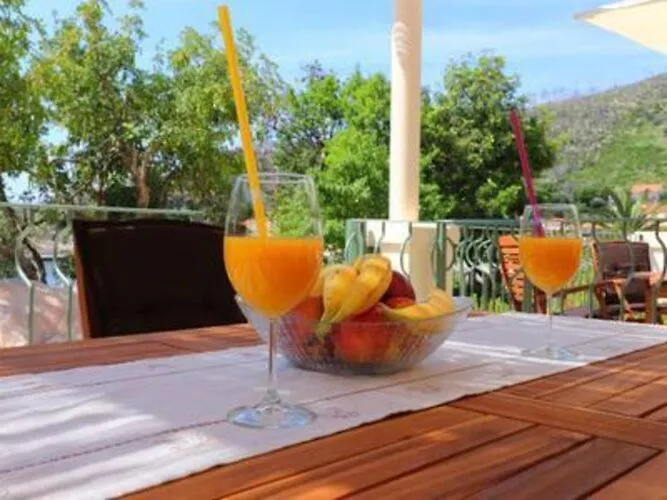 アパート Seafront Silence - One Bedroom With Terrace And Sea View *