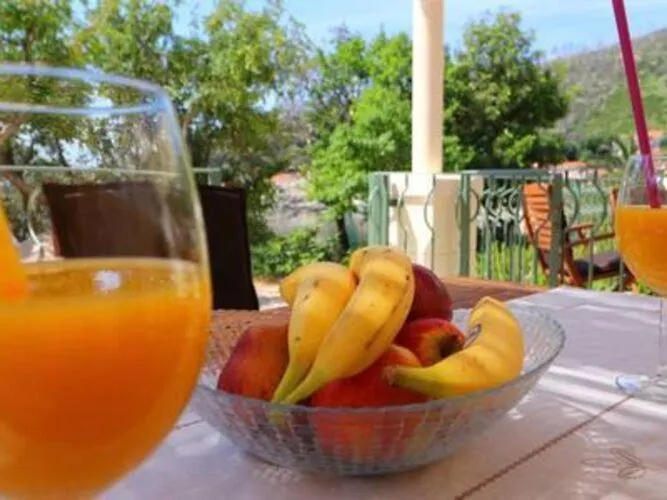 Seafront Silence - One Bedroom With Terrace And Sea View