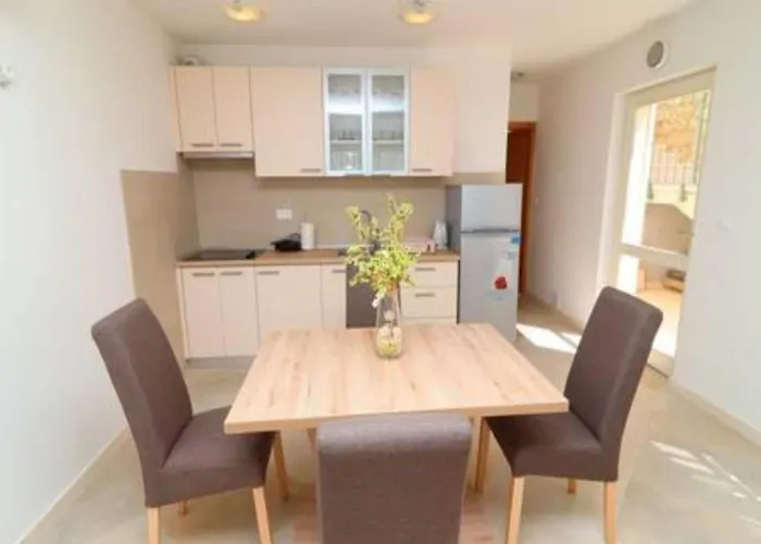 דירה Seafront Silence - One Bedroom With Terrace And Sea View טרסטניק