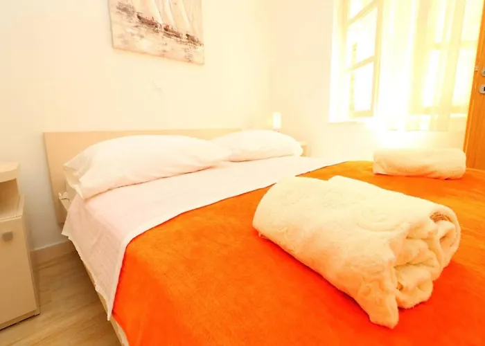 Seafront Silence - One Bedroom With Terrace And Sea View * トルステニク