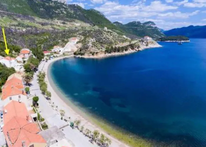 Seafront Silence - One Bedroom With Terrace And Sea View