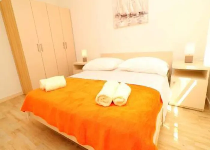 Seafront Silence - One Bedroom With Terrace And Sea View アパート