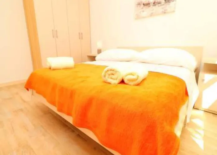 Seafront Silence - One Bedroom With Terrace And Sea View